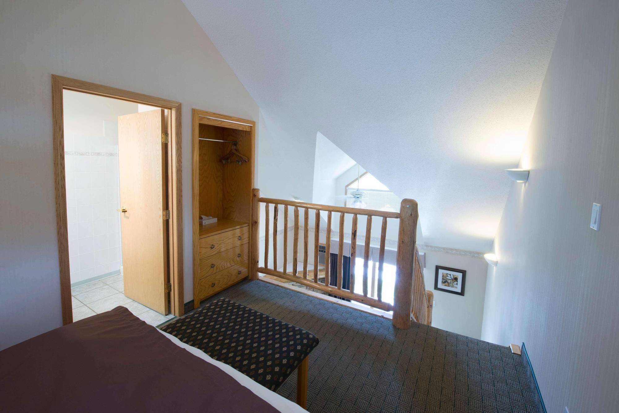 Waterton Glacier Suites Dış mekan fotoğraf